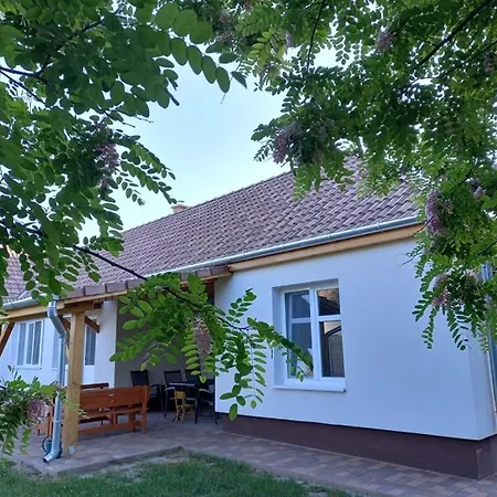 Katica Vendégháza * Dunafalva